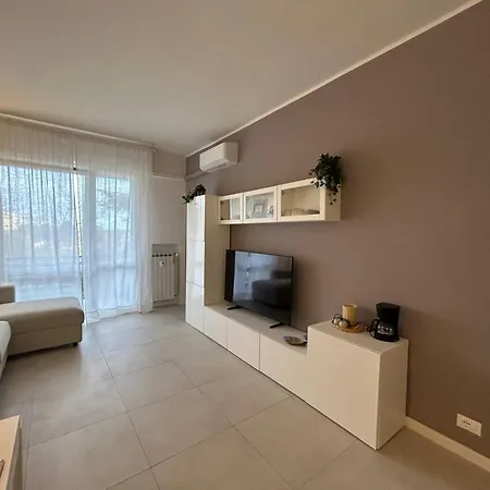 Casa Golf Pineta Daire *